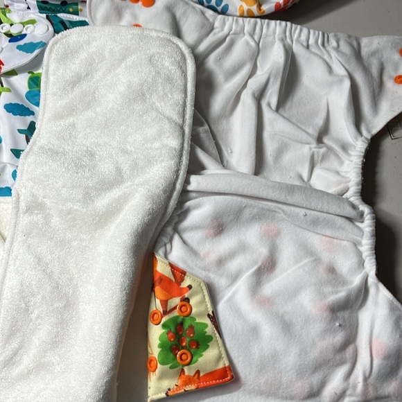 Baby Washable Reusable Baby Cloth Diapers & 4 Inserts - Picture 6 of 10